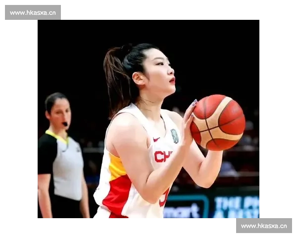 女篮外线哑火引争议!名记力挺宫鲁鸣铁腕决策,李梦缺席背后的战略博弈 女篮外线哑火引争议!名记力挺宫鲁鸣铁腕决策,李梦缺席背后的战略博弈