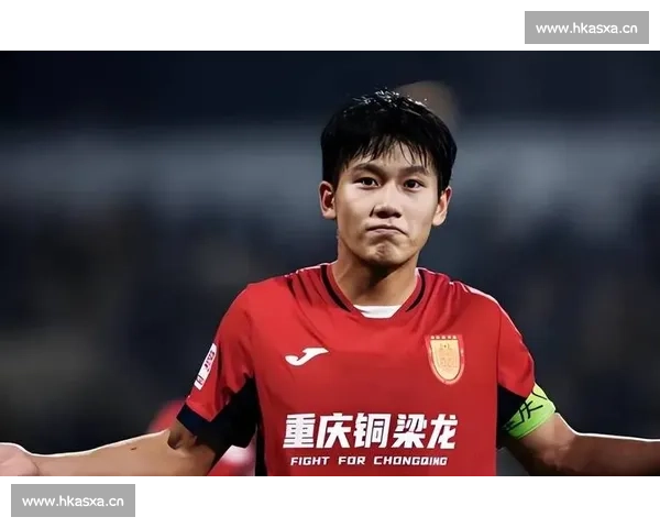 从连续五佳到网暴靶心：向余望的青春风暴遇挫记